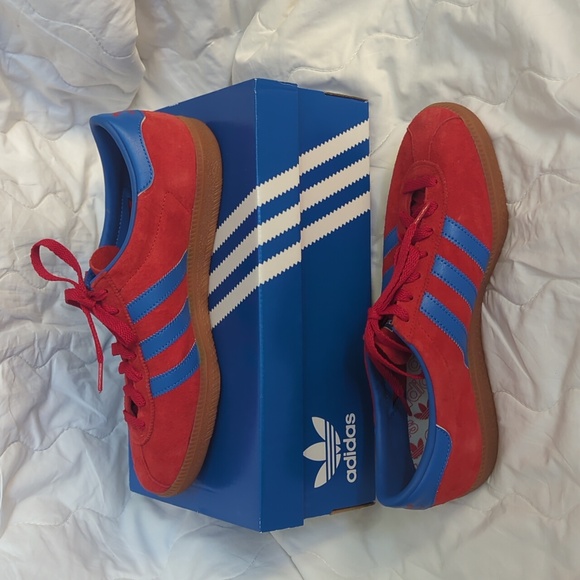 Rare Adidas Rouge OG Sneakers (Like New w/ Tags and original box) - Picture 2 of 5